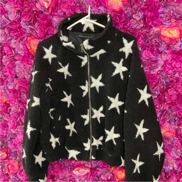 Black And White Star pattern Teddy Coat - Picture 1 of 2